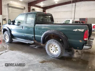 2001 Ford Super Duty F-250 XL with VIN 1FTNX21L91EC26077, listed as a Copart auction lot 71952324 with 221,340 mi miles and Salvage Title. Bid and sale history available at carsss.com. Image 2.