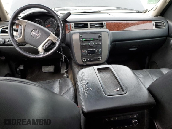 2009 GMC Yukon SLT 4SB with VIN 1GKFK33009R280856, listed as a Copart auction lot 51522635 with 265,941 mi miles and Salvage Title. Bid and sale history available at DreamBid. Image 8.