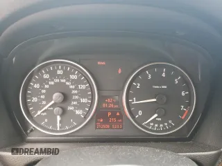 2006 BMW 3 Series 330i with VIN WBAVB33536KS34085, listed as a Copart auction lot 71541384 with 212,508 mi miles and Salvage Title. Bid and sale history available at carsss.com. Image 9.