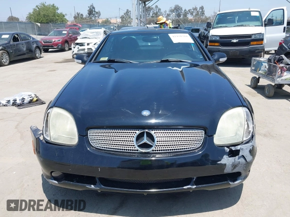 2001 Mercedes-Benz SLK 230/320 with VIN WDBKK65F81F218476, listed as a IAAI auction lot 42450368 with 121,640 mi miles and . Bid and sale history available at DreamBid. Image 12.