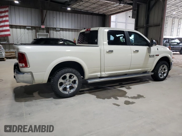2016 Ram 1500 Laramie z VIN 1C6RR7VM5GS325623, wystawiony jako Copart lot #55852815 z przebiegiem 112 244 mil mil oraz Czysty tytuł • Clean title. Historia ofert i sprzedaży dostępna na DreamBid. Obrazek 3.