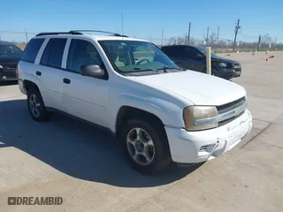 2008 Chevrolet TrailBlazer LT w/1LT with VIN 1GNDS13S182198903, listed as a IAAI auction lot 41769977 with 231,109 mi miles. Bid and sale history available at carsss.com. Image 1.