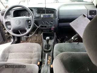 1998 Volkswagen Jetta TDI z VIN 3VWRF81H7WM228525, wystawiony jako Copart lot #65629323 z przebiegiem Nie podano mil oraz Szkoda całkowita • Salvage title. Historia ofert i sprzedaży dostępna na DreamBid. Obrazek 8.