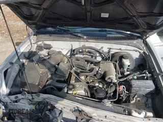 2004 Toyota Tacoma z VIN 5TENL42N14Z431935, wystawiony jako IAAI lot #41944428 z przebiegiem 308 072 mil mil oraz . Historia ofert i sprzedaży dostępna na DreamBid. Obrazek 10.