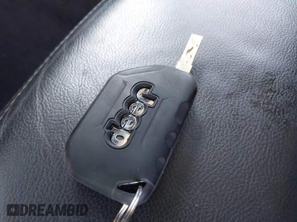 2020 Jeep Wrangler Unlimited Sahara с VIN 1C4HJXEN1LW104950, выставлен на аукционе IAAI как лот 42278650 с пробегом 40 638 миль миль и . История ставок и продаж доступна на DreamBid. Изображение 11.