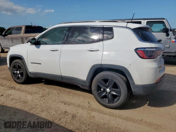2022 Jeep Compass Latitude z VIN 3C4NJCBB0NT137906, wystawiony jako Copart lot #60041805 z przebiegiem 61 177 mil mil oraz Szkoda całkowita • Salvage title. Historia ofert i sprzedaży dostępna na DreamBid. Obrazek 2.