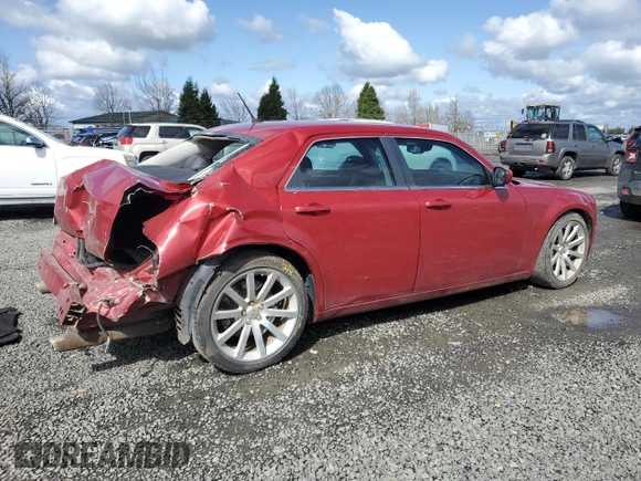 2008 Chrysler 300 C SRT-8 z VIN 2C3KA73WX8H187290, wystawiony jako Copart lot #51456475 z przebiegiem 79 471 mil mil oraz Szkoda całkowita • Salvage title. Historia ofert i sprzedaży dostępna na DreamBid. Obrazek 3.