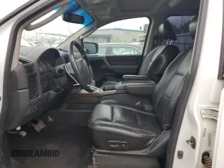 2011 Nissan Titan Pro-4X z VIN 1N6AA0EC6BN307938, wystawiony jako Copart lot #43291565 z przebiegiem 102 639 mil mil oraz Tytuł czysty. Historia ofert i sprzedaży dostępna na DreamBid. Obrazek 7.