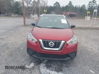 2019 Nissan Kicks SR with VIN 3N1CP5CU0KL516307, listed as a IAAI auction lot 41554064 with 104,224 mi miles. Bid and sale history available at carsss.com. Image 12.