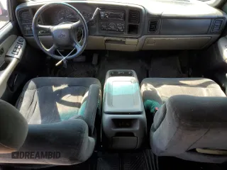 2002 Chevrolet Tahoe LS with VIN 1GNEC13Z52R125580, listed as a Copart auction lot 67901114 with 294,223 mi miles and Salvage Title. Bid and sale history available at carsss.com. Image 8.