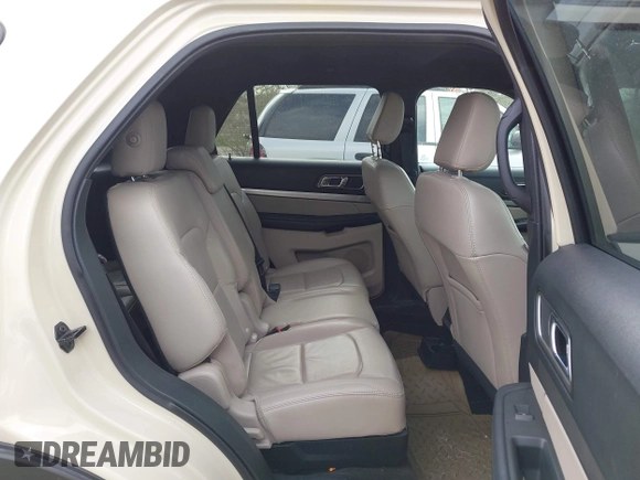 2018 Ford Explorer XLT z VIN 1FM5K8D8XJGB48238, wystawiony jako IAAI lot #42134728 z przebiegiem 88 434 mil mil oraz . Historia ofert i sprzedaży dostępna na DreamBid. Obrazek 8.