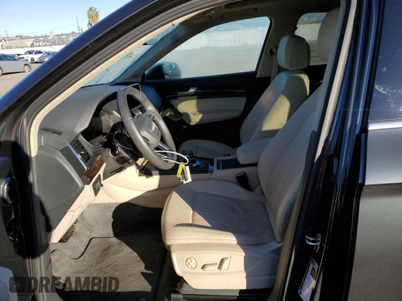 2019 Audi Q5 Premium Plus with VIN WA1BNAFY3K2137464, listed as a Copart auction lot 70024962 with 27,468 mi miles. Bid and sale history available at carsss.com. Image 7.