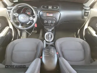 2015 Kia Soul with VIN KNDJN2A20F7768353, listed as a Copart auction lot 49320135 with 135,636 mi miles and Clean Title. Bid and sale history available at DreamBid. Image 8.