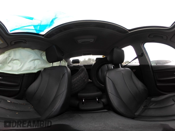 2015 BMW 3 Series 328i xDrive с VIN WBA3B5G53FNS20635, выставлен на аукционе IAAI как лот 42744509 с пробегом Не указан миль и . История ставок и продаж доступна на DreamBid. Изображение 18.