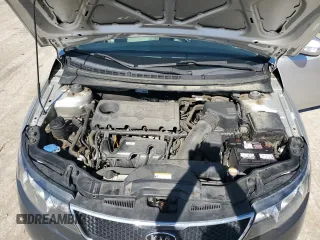 2010 Kia Forte EX z VIN KNAFU4A20A5142825, wystawiony jako Copart lot #74530694 z przebiegiem 125 961 mil mil oraz Szkoda całkowita • Salvage title. Historia ofert i sprzedaży dostępna na DreamBid. Obrazek 11.
