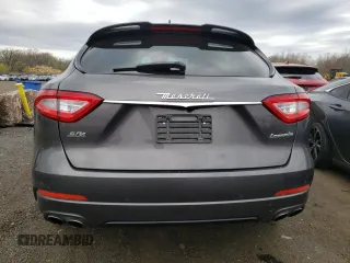 2018 Maserati Levante S GranSport z VIN ZN661YUS4JX302318, wystawiony jako Copart lot #53880875 z przebiegiem 23 771 mil mil oraz Szkoda całkowita • Salvage title. Historia ofert i sprzedaży dostępna na DreamBid. Obrazek 6.