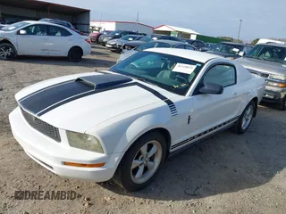 2006 Ford Mustang Standard with VIN 1ZVHT80N365135356, listed as a IAAI auction lot 41118834 with 190,401 mi miles. Bid and sale history available at carsss.com. Image 2.