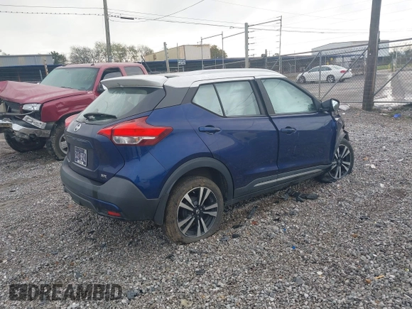 2019 Nissan Kicks S with VIN 3N1CP5CU0KL521328, listed as a IAAI auction lot 40793760 with 1 mi miles. Bid and sale history available at carsss.com. Image 4.