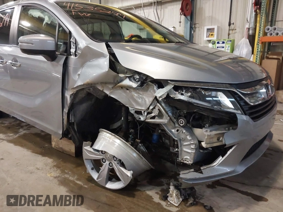 2020 Honda Odyssey EX-L with VIN 5FNRL6H76LB042228, listed as a IAAI auction lot 41535294 with 82,063 mi miles. Bid and sale history available at carsss.com. Image 6.