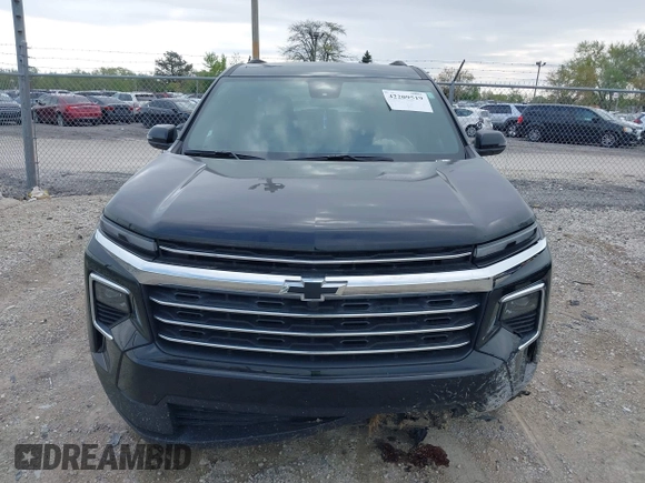2025 Chevrolet Traverse FWD LT with VIN 1GNERGRSXSJ138318, listed as a IAAI auction lot 42209519 with 8,174 mi miles and . Bid and sale history available at DreamBid. Image 13.