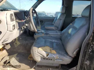 1996 Chevrolet Tahoe with VIN 3GNEK18R9TG128883, listed as a Copart auction lot 83367764 with 183,713 mi miles and Clean Title. Bid and sale history available at carsss.com. Image 7.