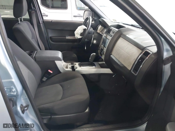 2008 Mercury Mariner with VIN 4M2CU81Z88KJ28011, listed as a IAAI auction lot 41530523 with 89,518 mi miles. Bid and sale history available at carsss.com. Image 5.