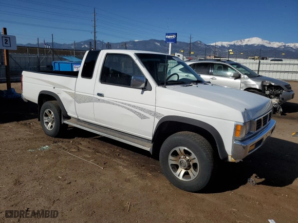 1997 Nissan Trucks 4WD XE with VIN 1N6SD16Y2VC300027, listed as a Copart auction lot 52236665 with 175,501 mi miles and Clean Title. Bid and sale history available at carsss.com. Image 4.