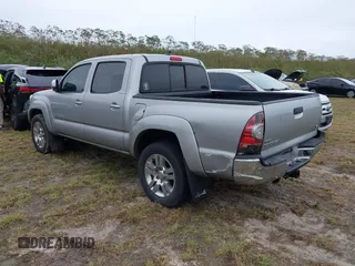 2014 Toyota Tacoma with VIN 3TMLU4EN5EM143687, listed as a IAAI auction lot 40552649 with 1 mi miles. Bid and sale history available at carsss.com. Image 3.