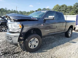 2020 Ram 2500 Tradesman z VIN 3C6UR5CL3LG181709, wystawiony jako Copart lot #68278134 z przebiegiem 71 337 mil mil oraz Szkoda całkowita • Salvage title. Historia ofert i sprzedaży dostępna na DreamBid. Obrazek 1.