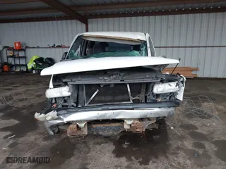2001 Chevrolet Silverado 1500 LT with VIN 2GCEC19T211399144, listed as a IAAI auction lot 41528968 with 193,357 mi miles. Bid and sale history available at carsss.com. Image 13.