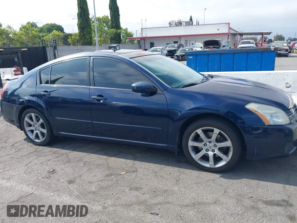 2007 Nissan Maxima SE z VIN 1N4BA41E27C824409, wystawiony jako IAAI lot #42367195 z przebiegiem 125 696 mil mil oraz . Historia ofert i sprzedaży dostępna na DreamBid. Obrazek 13.