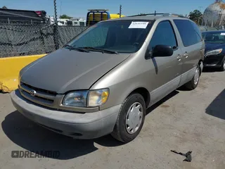 2000 Toyota Sienna LE with VIN 4T3ZF13C9YU201789, listed as a IAAI auction lot 42641248 with 180,781 mi miles and . Bid and sale history available at DreamBid. Image 2.