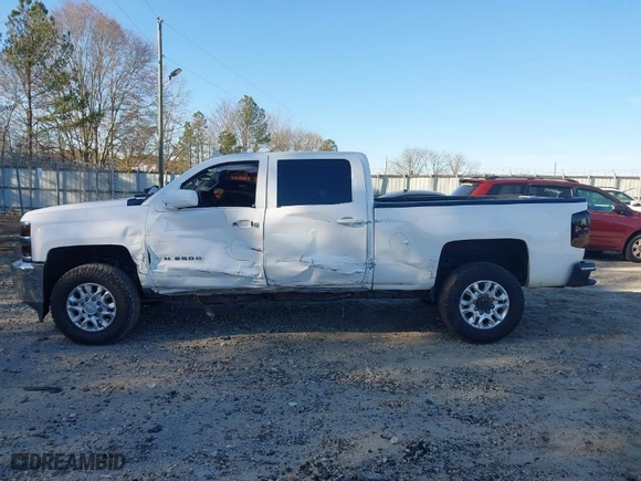 2015 Chevrolet Silverado 2500HD Built After Aug 14 LT with VIN 1GC1CVEG5FF101541, listed as a IAAI auction lot 41187622 with 295,925 mi miles. Bid and sale history available at carsss.com. Image 6.