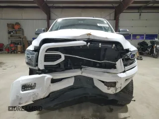 2018 Ram 2500 Laramie with VIN 3C6UR5NJ1JG342051, listed as a Copart auction lot 43934255 with 82,000 mi miles and Salvage title. Bid and sale history available at DreamBid. Image 5.