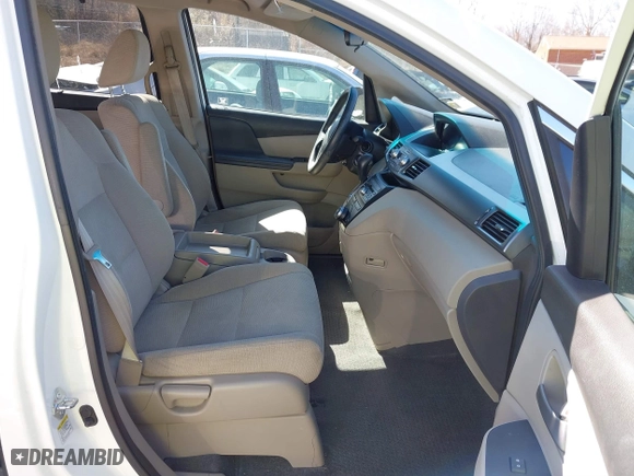 2011 Honda Odyssey EX with VIN 5FNRL5H46BB024892, listed as a IAAI auction lot 41752663 with 137,681 mi miles. Bid and sale history available at carsss.com. Image 5.
