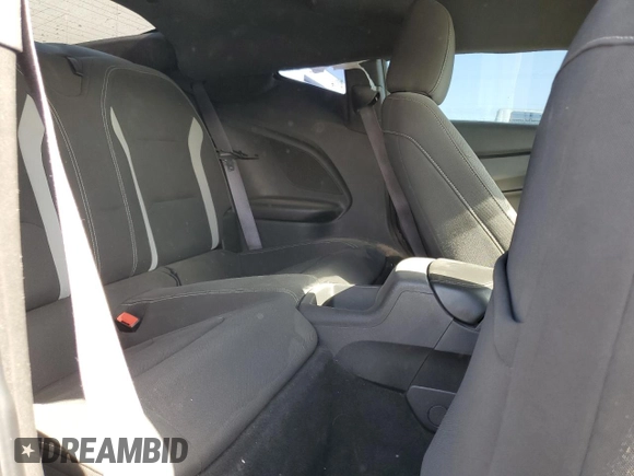 2016 Chevrolet Camaro 1SS z VIN 1G1FF1R74G0132583, wystawiony jako Copart lot #51896365 z przebiegiem 36 290 mil mil oraz Szkoda całkowita • Salvage title. Historia ofert i sprzedaży dostępna na DreamBid. Obrazek 10.
