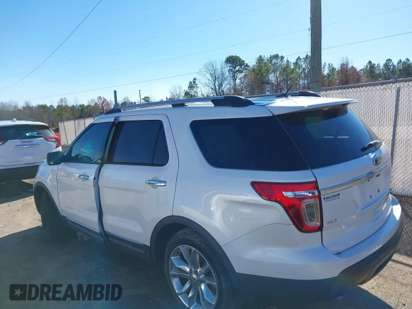 2013 Ford Explorer XLT z VIN 1FM5K7D81DGC57816, wystawiony jako IAAI lot #38258509 z przebiegiem 61 027 mil mil oraz . Historia ofert i sprzedaży dostępna na DreamBid. Obrazek 3.