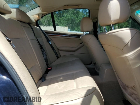 2004 BMW 3 Series 330xi with VIN WBAEW53434PN32840, listed as a Copart auction lot 57252165 with 213,458 mi miles and Clean title. Bid and sale history available at DreamBid. Image 10.