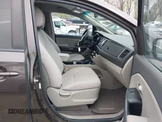 2016 Kia Sedona LX with VIN KNDMB5C17G6093362, listed as a IAAI auction lot 41996581 with 107,160 mi miles and . Bid and sale history available at DreamBid. Image 5.