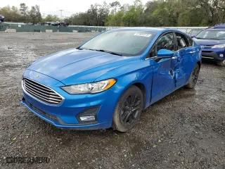2020 Ford Fusion SE with VIN 3FA6P0HDXLR233648, listed as a Copart auction lot 47884515 with NaN miles and Non Repairable. Bid and sale history available at carsss.com. Image 1.