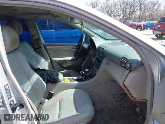 2006 Mercedes-Benz C 230 Sport with VIN WDBRF52H56A896299, listed as a IAAI auction lot 41767830 with Not Provided miles and . Bid and sale history available at carsss.com. Image 5.