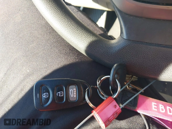 2017 Hyundai Elantra SE with VIN 5NPD74LF3HH184868, listed as a IAAI auction lot 40910611 with 155,810 mi miles and . Bid and sale history available at DreamBid. Image 11.