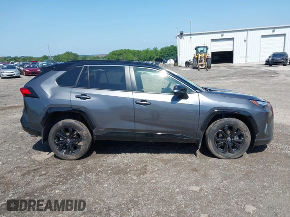 2024 Toyota RAV4 Hybrid XSE z VIN JTME6RFV5RD554443, wystawiony jako IAAI lot #42531459 z przebiegiem Nie podano mil oraz . Historia ofert i sprzedaży dostępna na DreamBid. Obrazek 14.