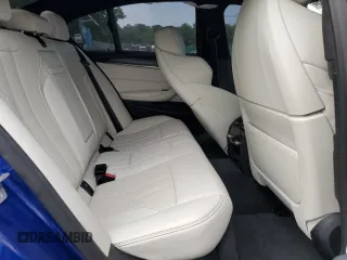 2022 BMW M5 z VIN WBS83CH03NCK43106, wystawiony jako Copart lot #60097435 z przebiegiem 189 mil mil oraz Szkoda całkowita • Salvage title. Historia ofert i sprzedaży dostępna na DreamBid. Obrazek 10.