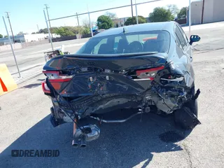 2025 Toyota Camry LE z VIN 4T1DAACK4SU572097, wystawiony jako IAAI lot #41827762 z przebiegiem 8 106 mil mil oraz . Historia ofert i sprzedaży dostępna na DreamBid. Obrazek 16.