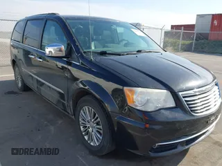 2014 Chrysler Town & Country Touring L z VIN 2C4RC1CG5ER368216, wystawiony jako IAAI lot #42026797 z przebiegiem 177 001 mil mil oraz . Historia ofert i sprzedaży dostępna na DreamBid. Obrazek 1.
