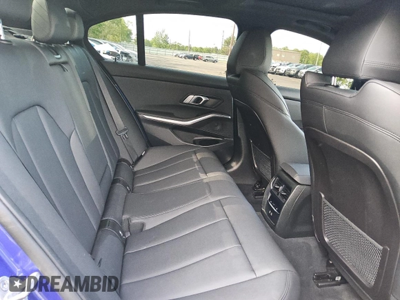 2021 BMW 3 Series 330i xDrive z VIN 3MW5R7J02M8C00695, wystawiony jako Copart lot #52340135 z przebiegiem 31 811 mil mil oraz Czysty tytuł • Clean title. Historia ofert i sprzedaży dostępna na DreamBid. Obrazek 10.