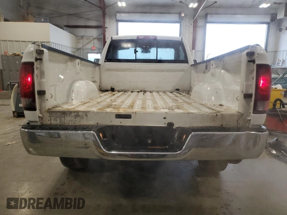 2018 Ram 1500 Tradesman z VIN 3C6JR6DT3JG181018, wystawiony jako Copart lot #57767115 z przebiegiem 146 687 mil mil oraz Nie do naprawy • Non repairable. Historia ofert i sprzedaży dostępna na DreamBid. Obrazek 6.