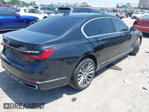 2021 BMW 7 Series 750i xDrive with VIN WBA7U2C05MCF83437, listed as a IAAI auction lot 42403572 with Not provided miles and . Bid and sale history available at DreamBid. Image 4.