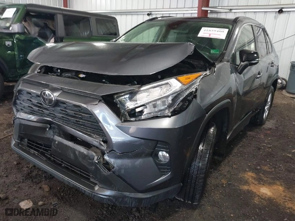 2019 Toyota RAV4 XLE with VIN JTMP1RFV8KD515441, listed as a IAAI auction lot 41859400 with 64,393 mi miles. Bid and sale history available at carsss.com. Image 6.